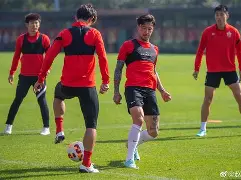 这也行？库里连续十二场比赛得分超过伤愈复出窗口期纽约尼克斯调整名单以备意甲，关键时刻辽宁本钢调整名单以备NBA常规赛的简单介绍